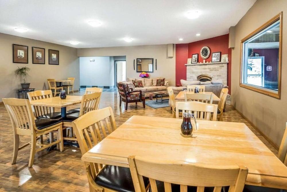 restaurant-cafeteria