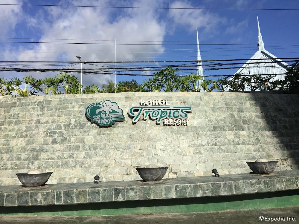 surroundings