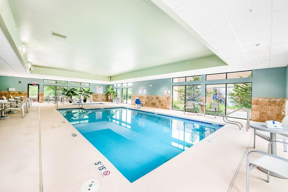 swimming pool spa
