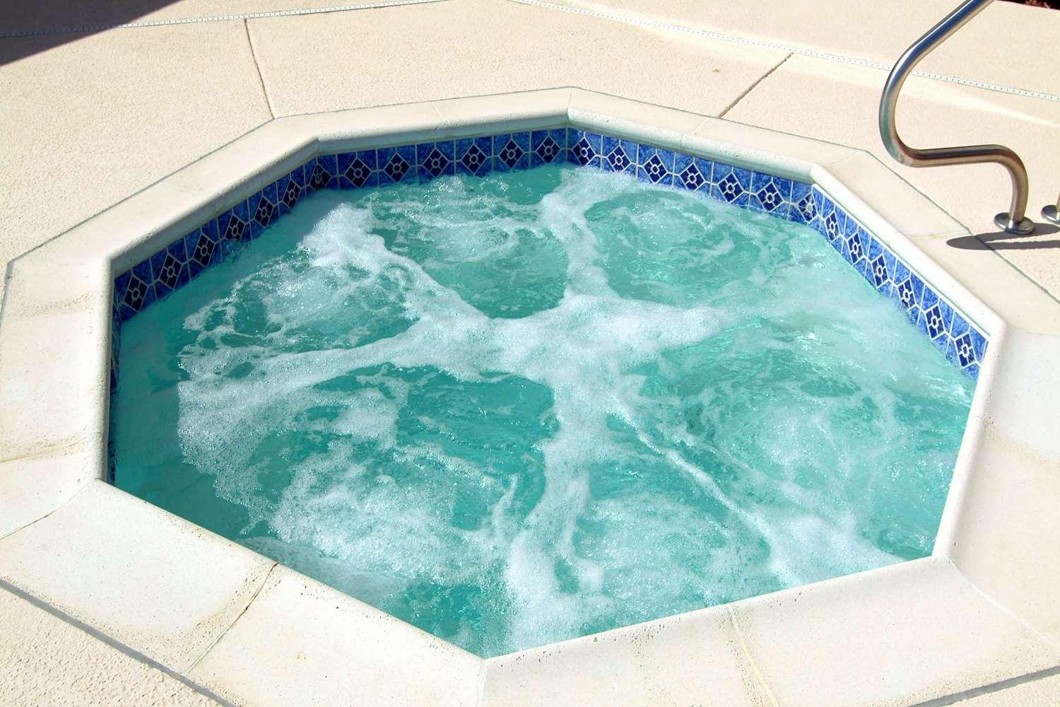 swimming pool spa