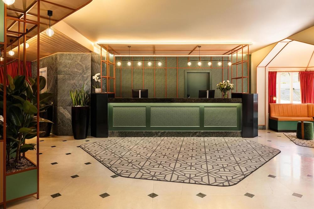 lobby