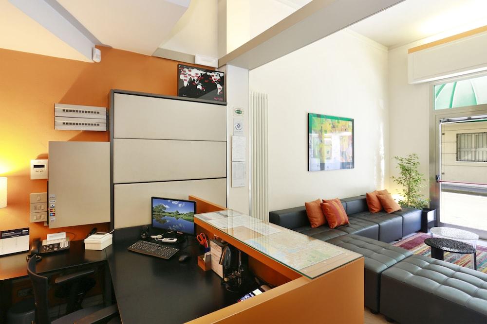lounge