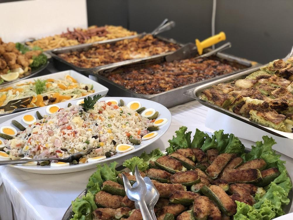 restaurant-cafeteria