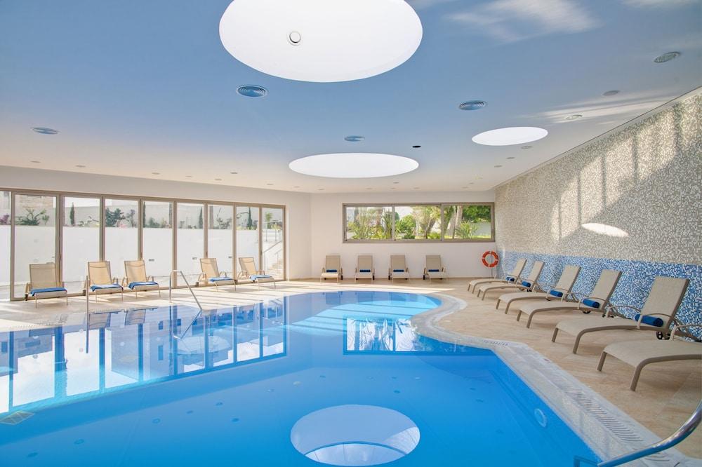 swimming pool spa