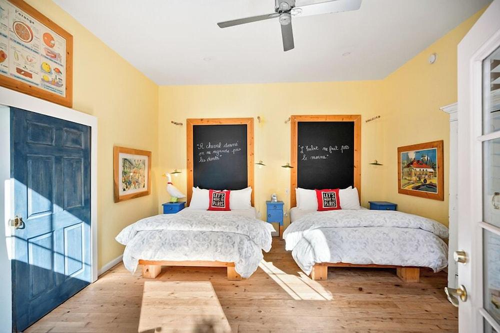 rooms