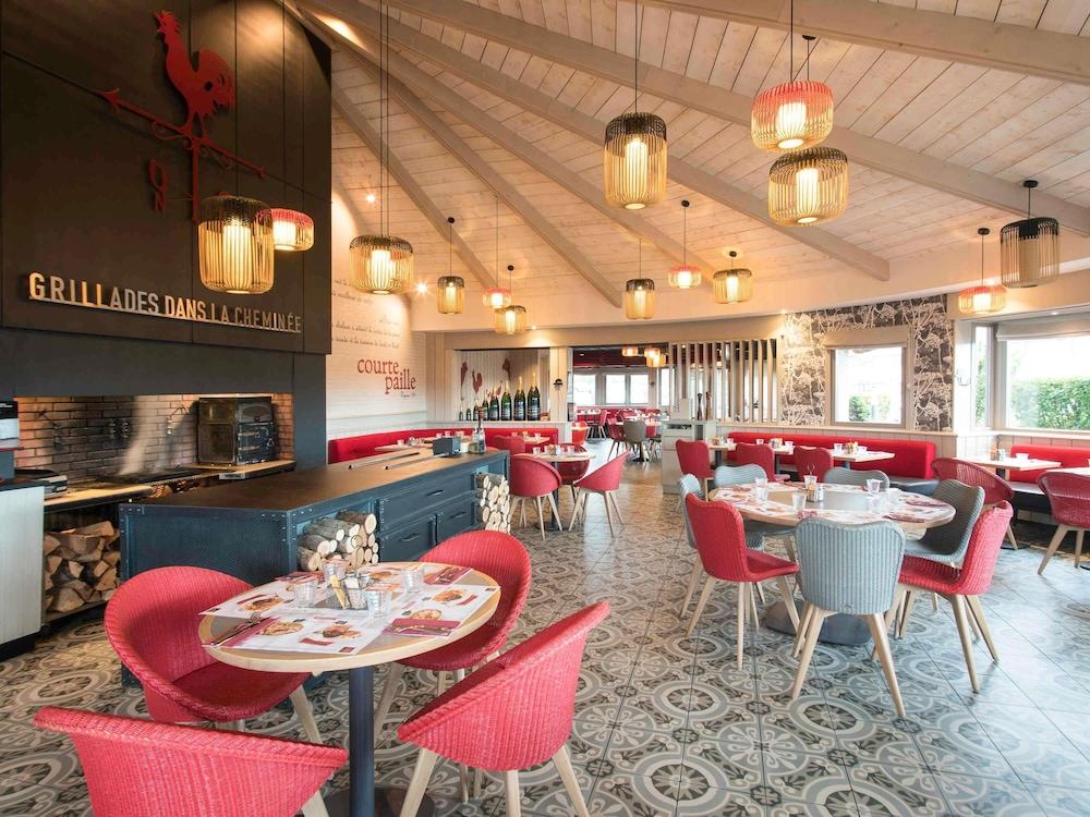 restaurant cafeteria