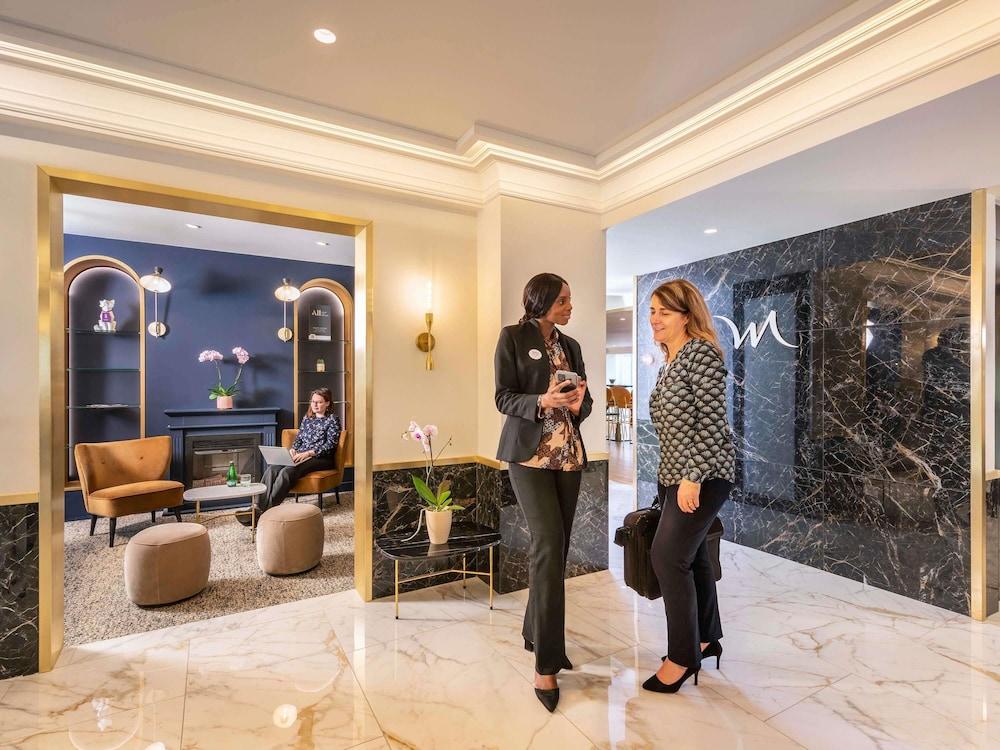 lobby