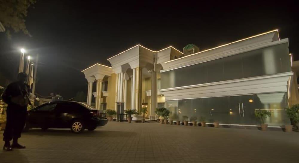 hotel