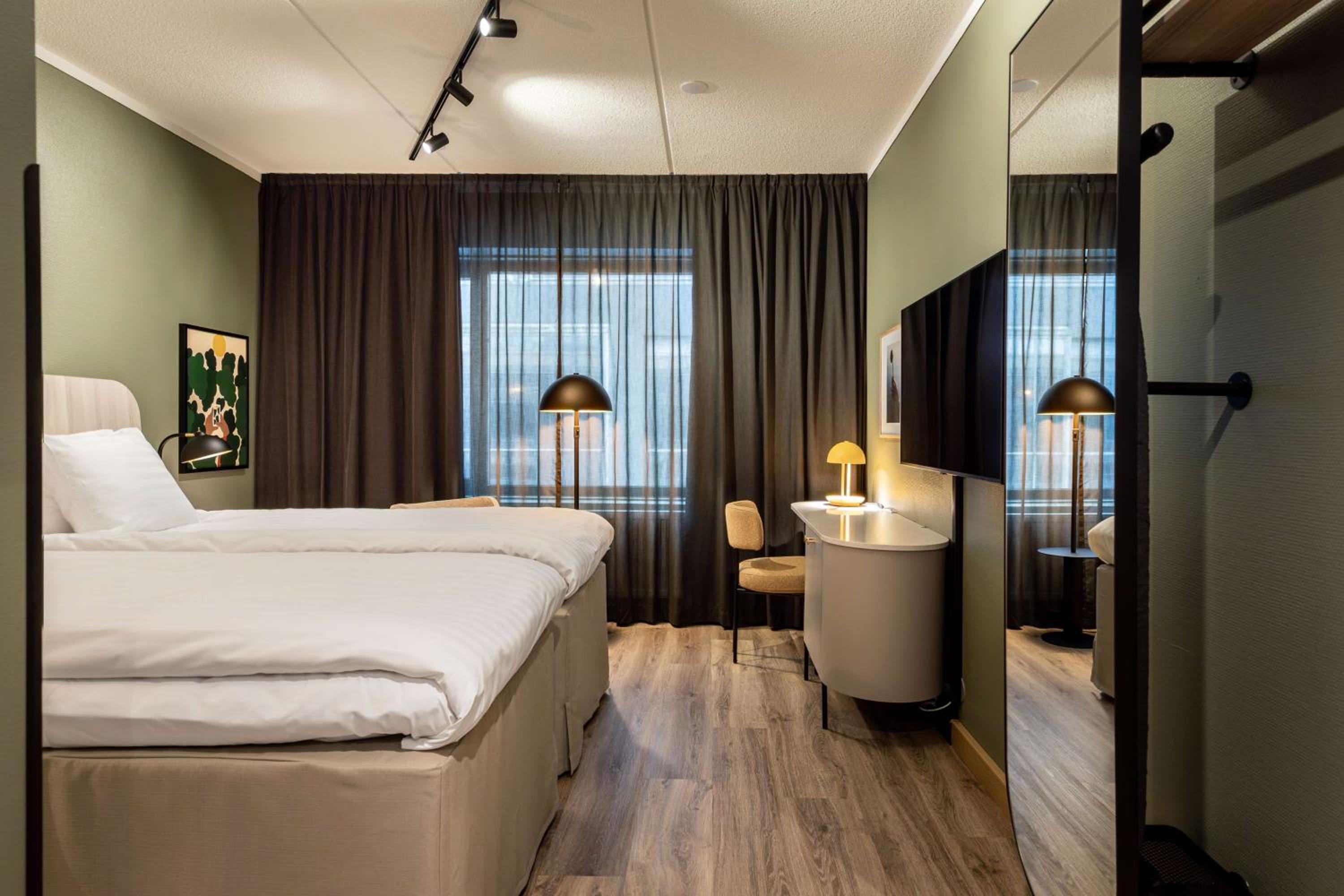 rooms