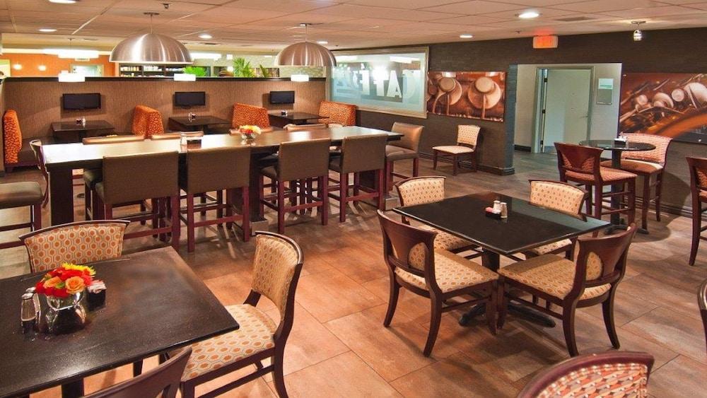 restaurant-cafeteria