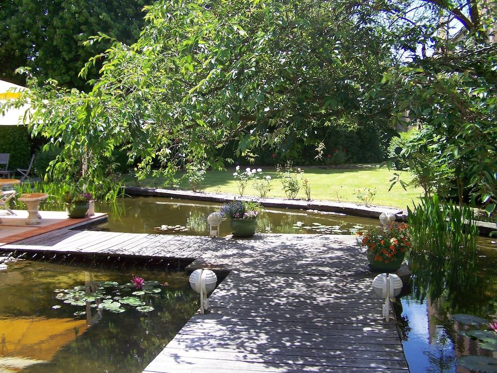 surroundings