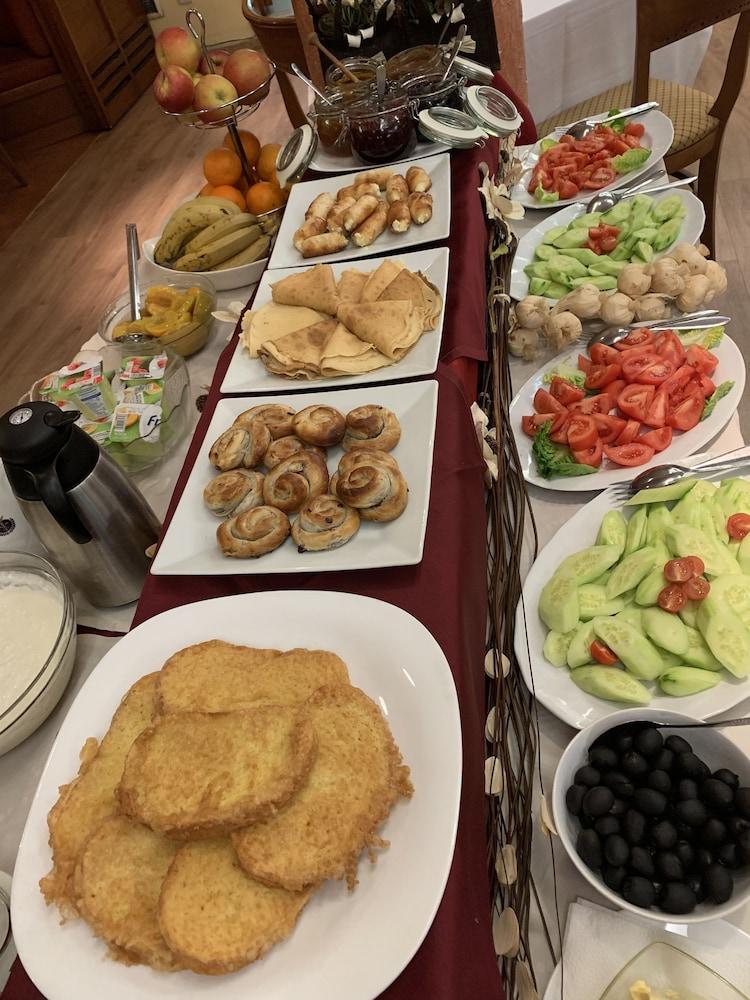 restaurant-cafeteria