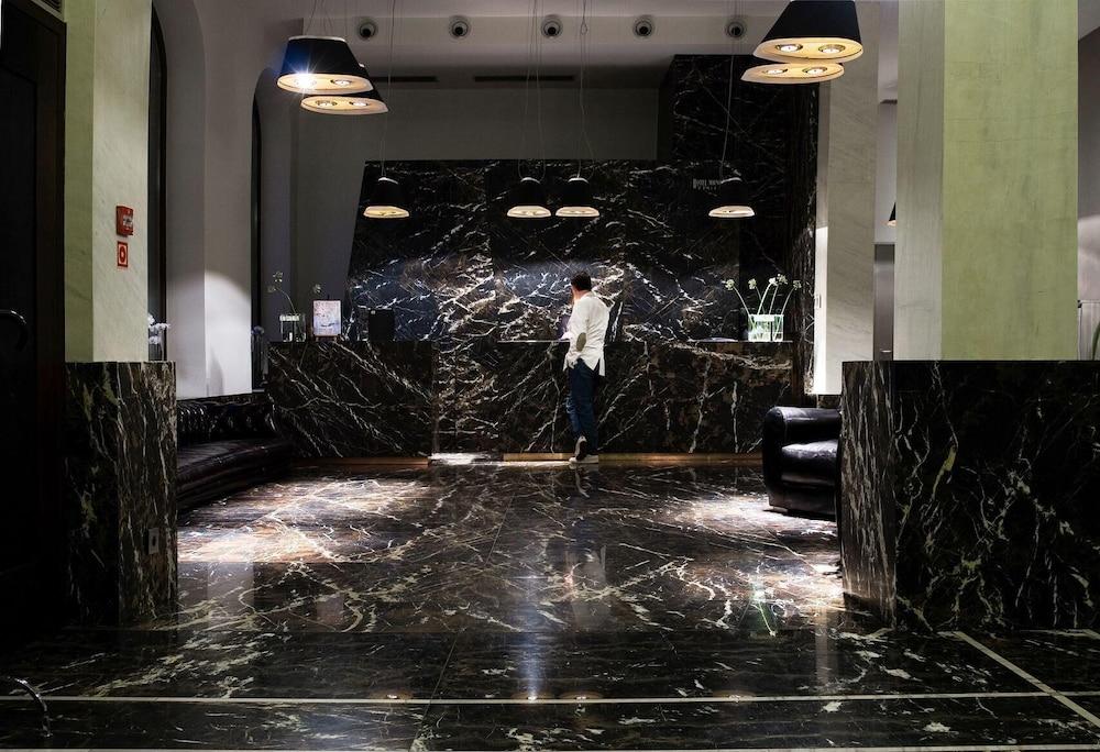 lobby