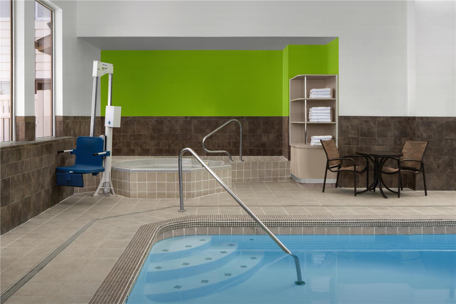 swimming pool spa