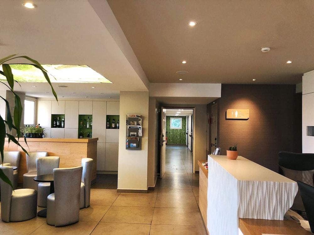 lobby
