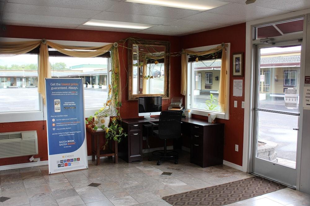 lobby