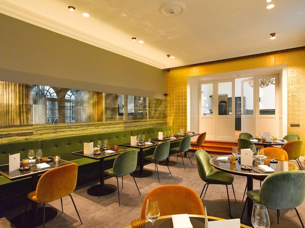 restaurant-cafeteria