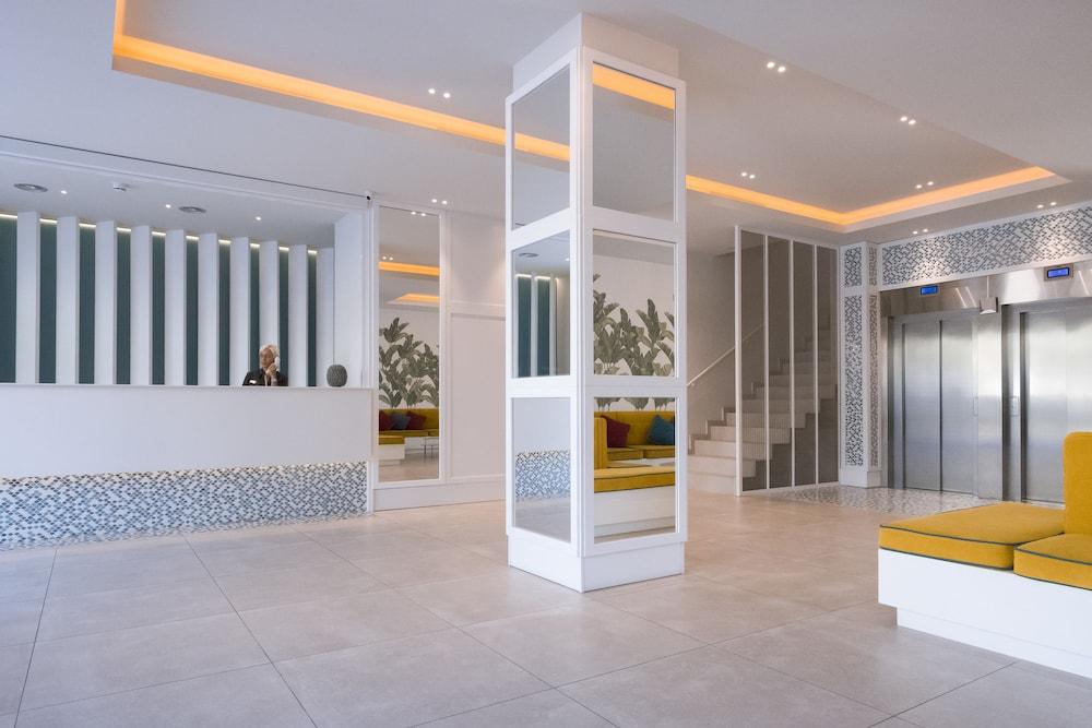 lobby