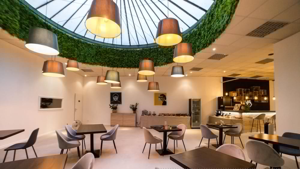 restaurant-cafeteria