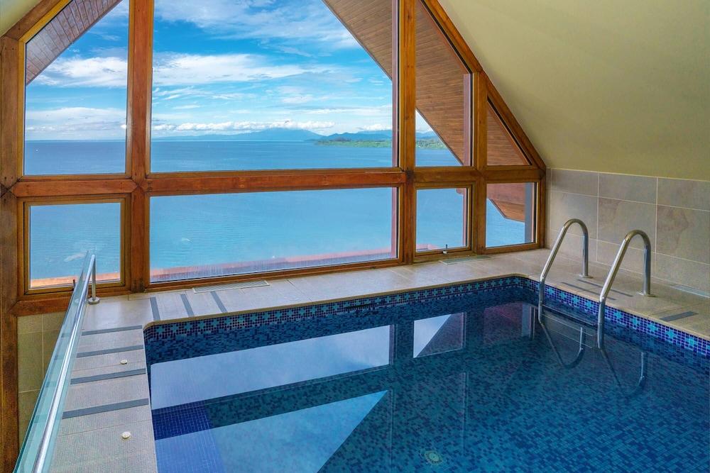 swimming pool spa