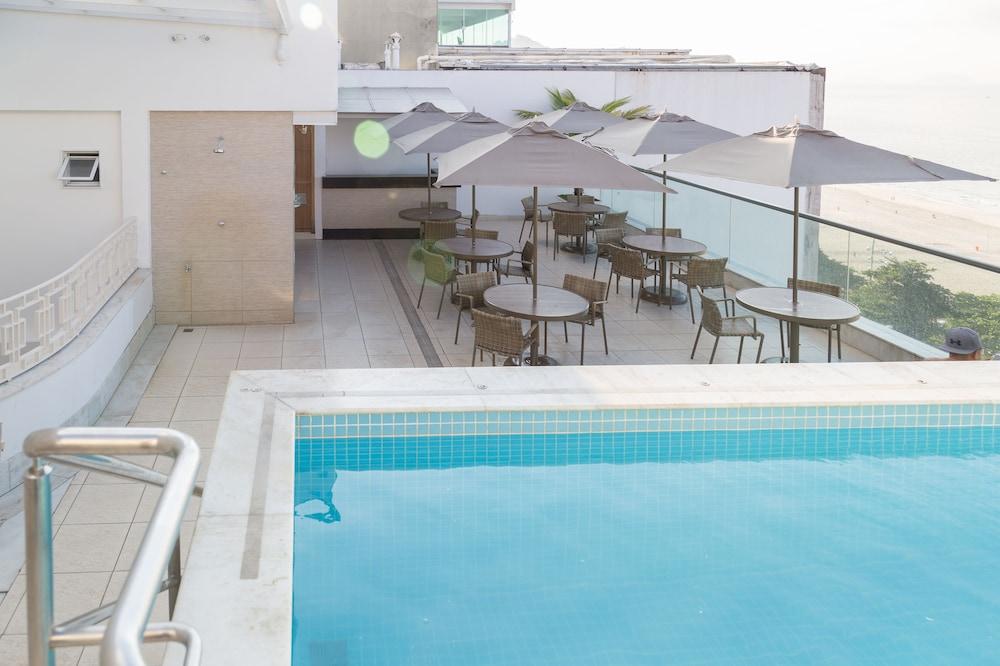 swimming pool spa