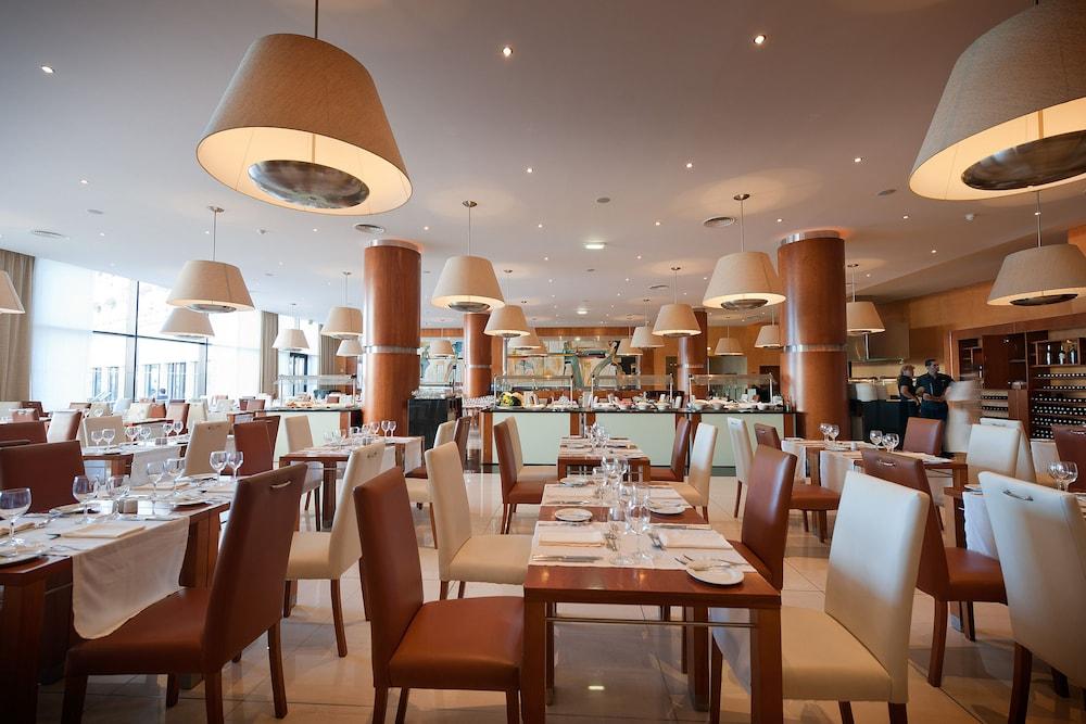 restaurant-cafeteria