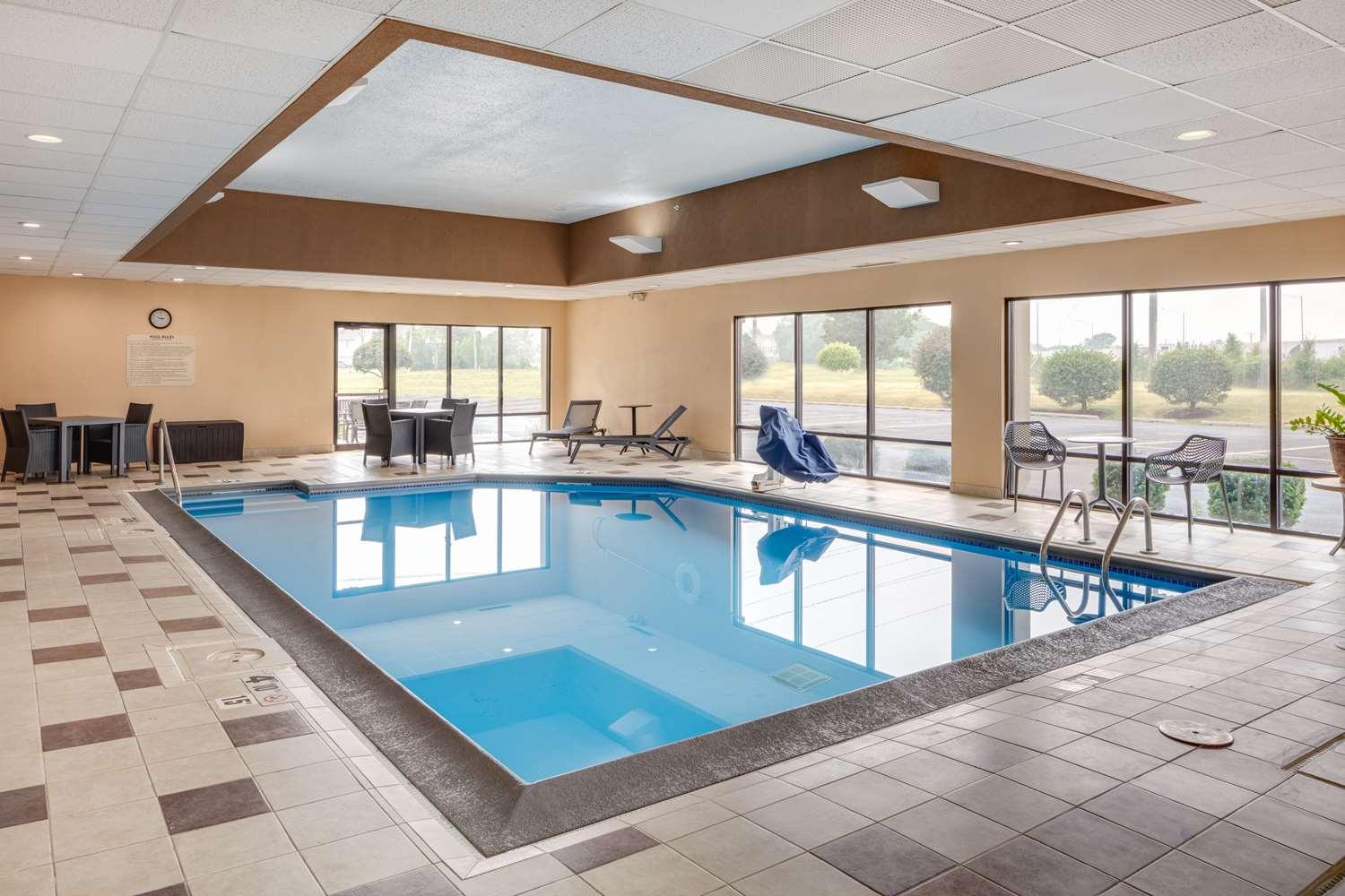 swimming pool spa