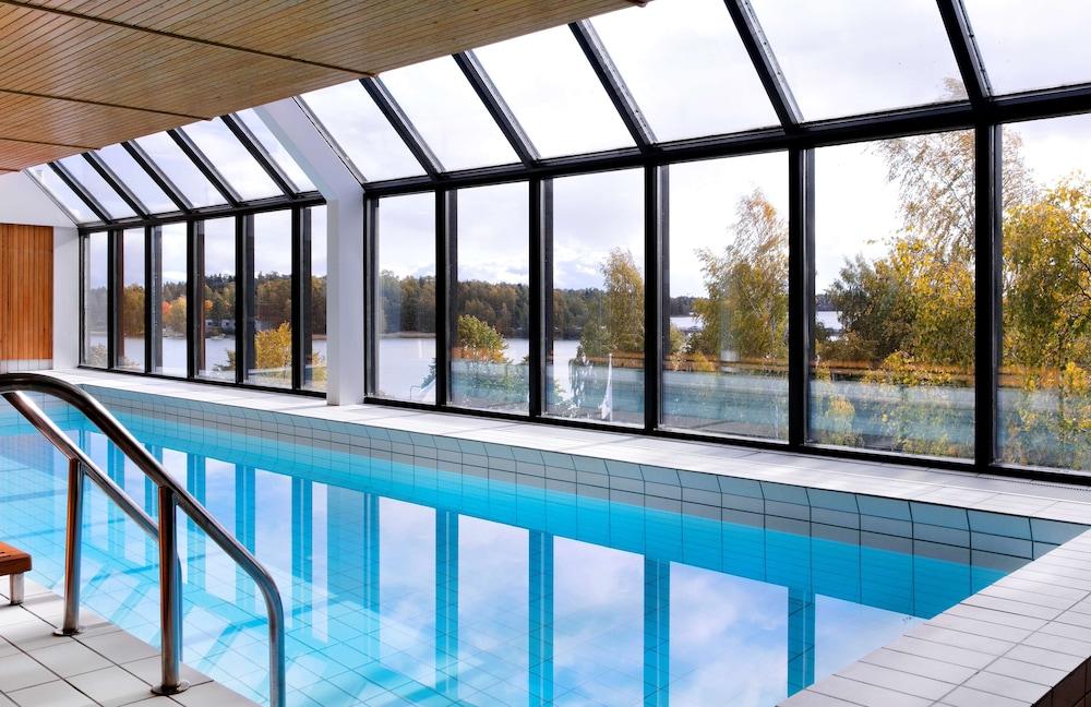 swimming pool spa