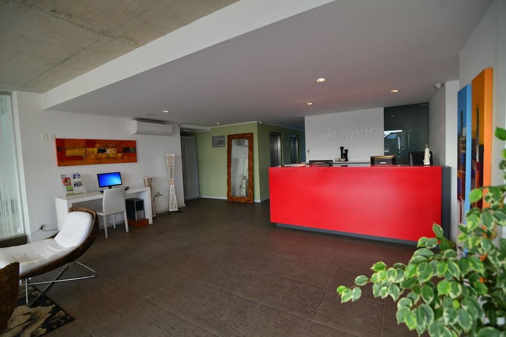 lobby