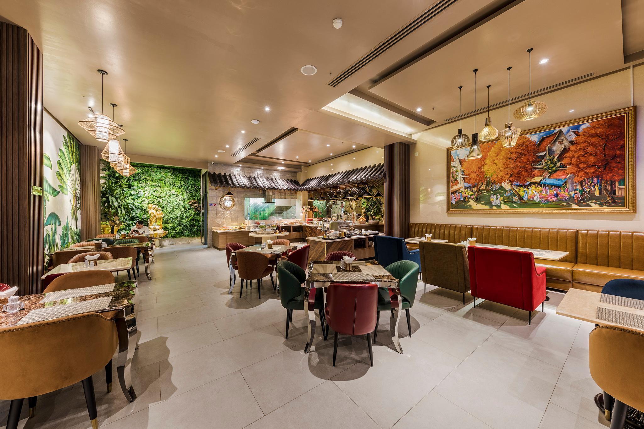 restaurant cafeteria