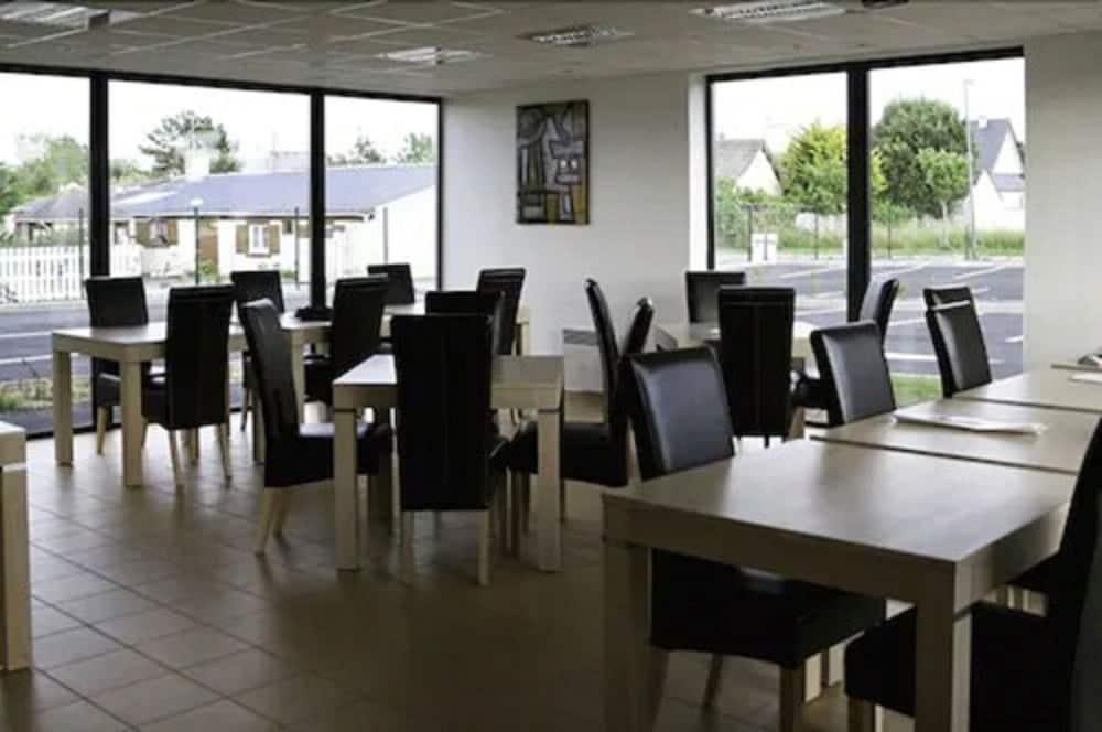 restaurant-cafeteria