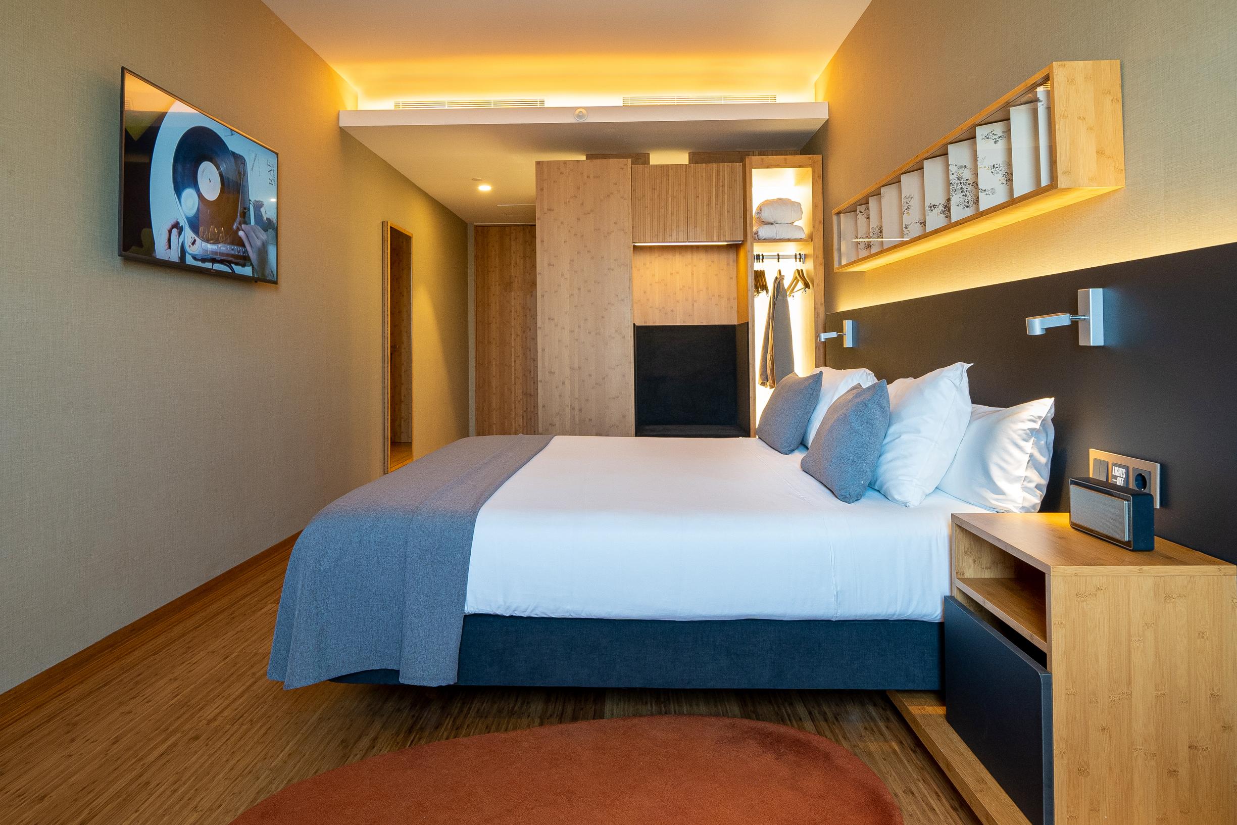 rooms