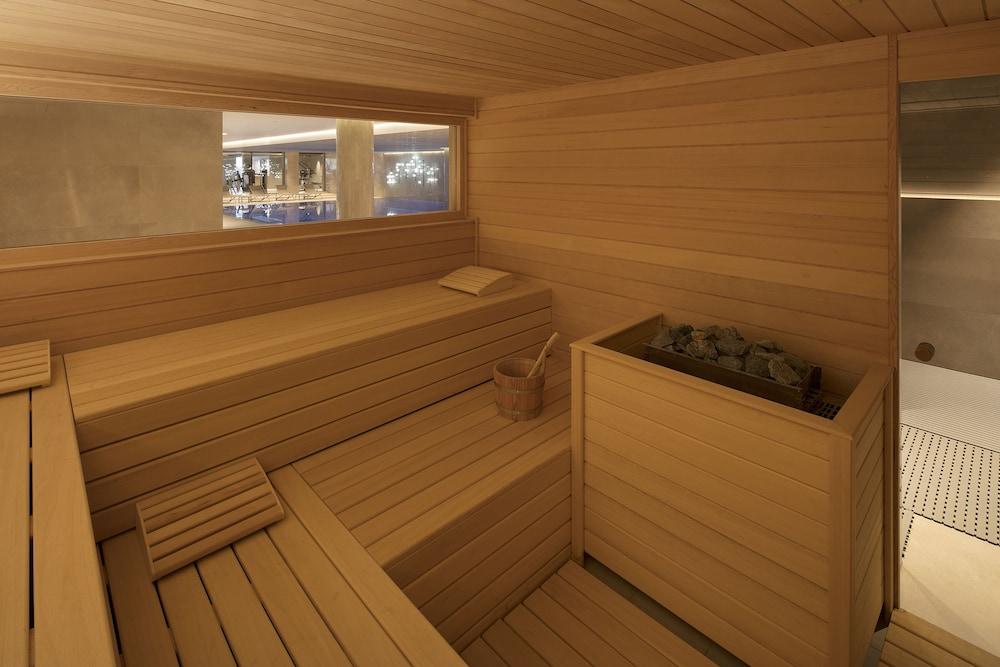 swimming pool spa