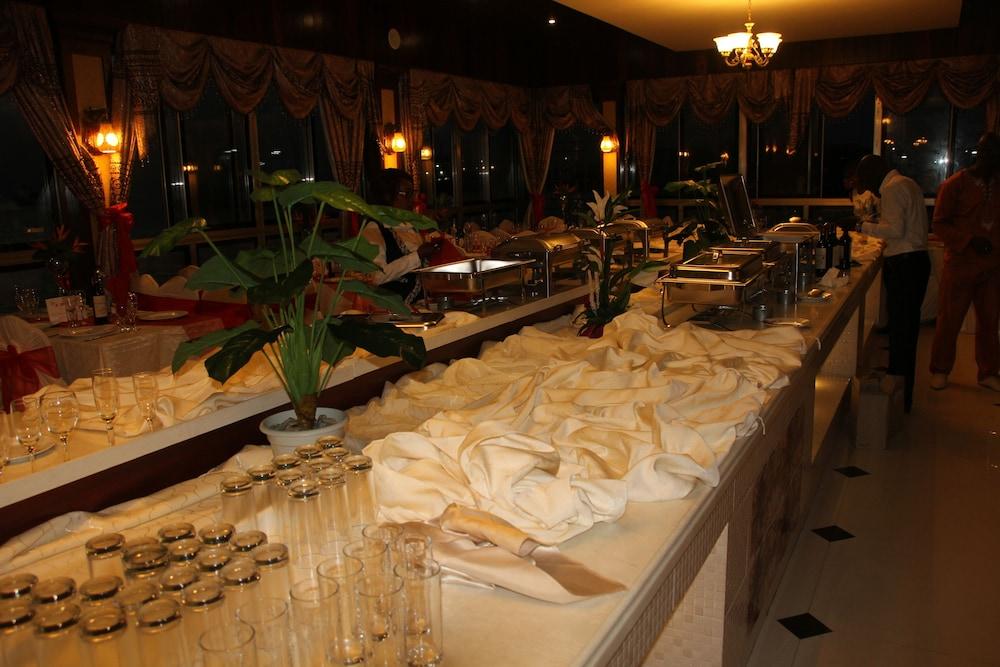 restaurant-cafeteria
