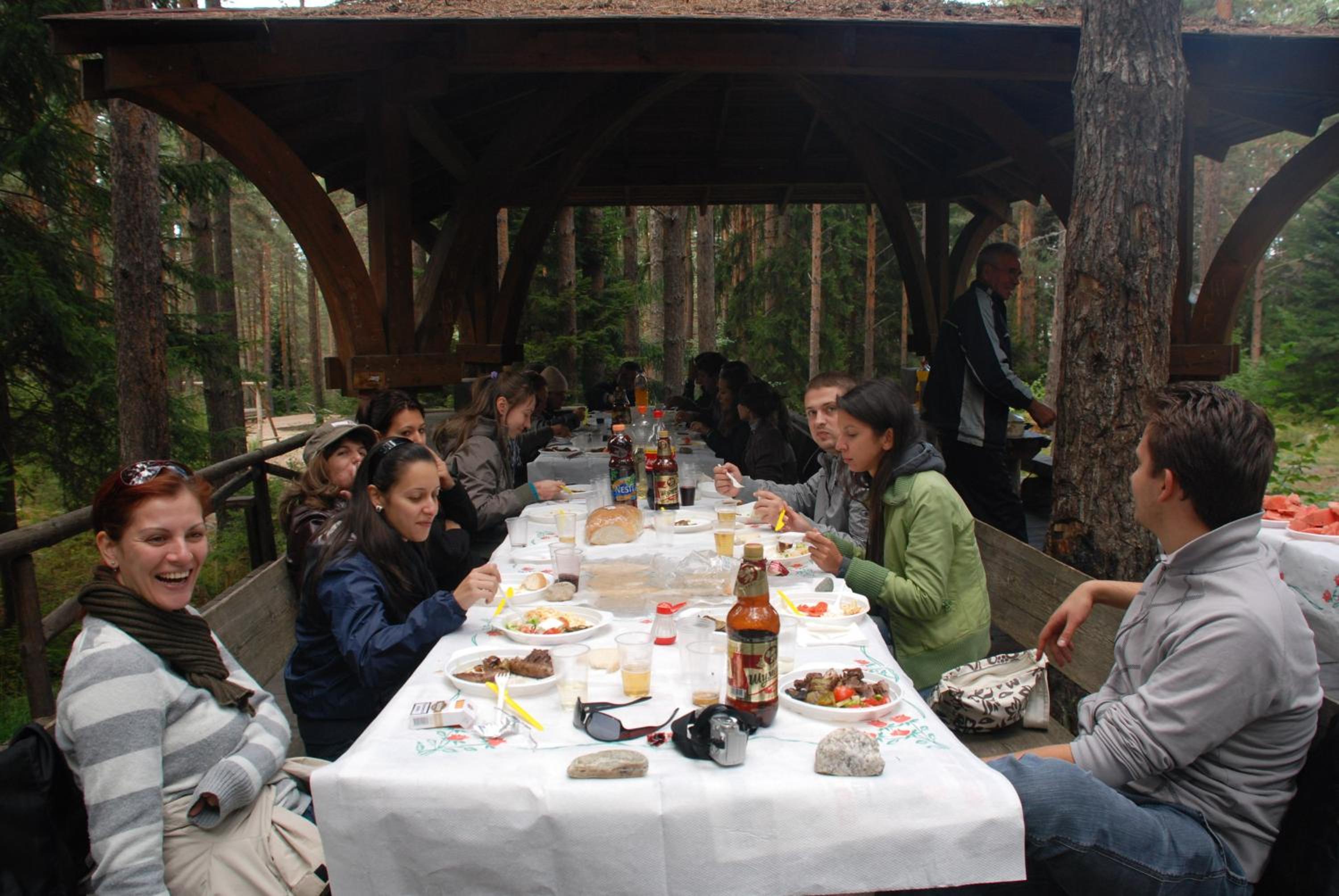 restaurant cafeteria