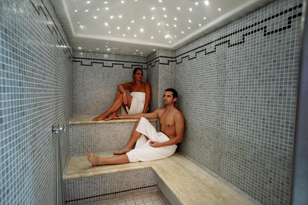 swimming pool spa