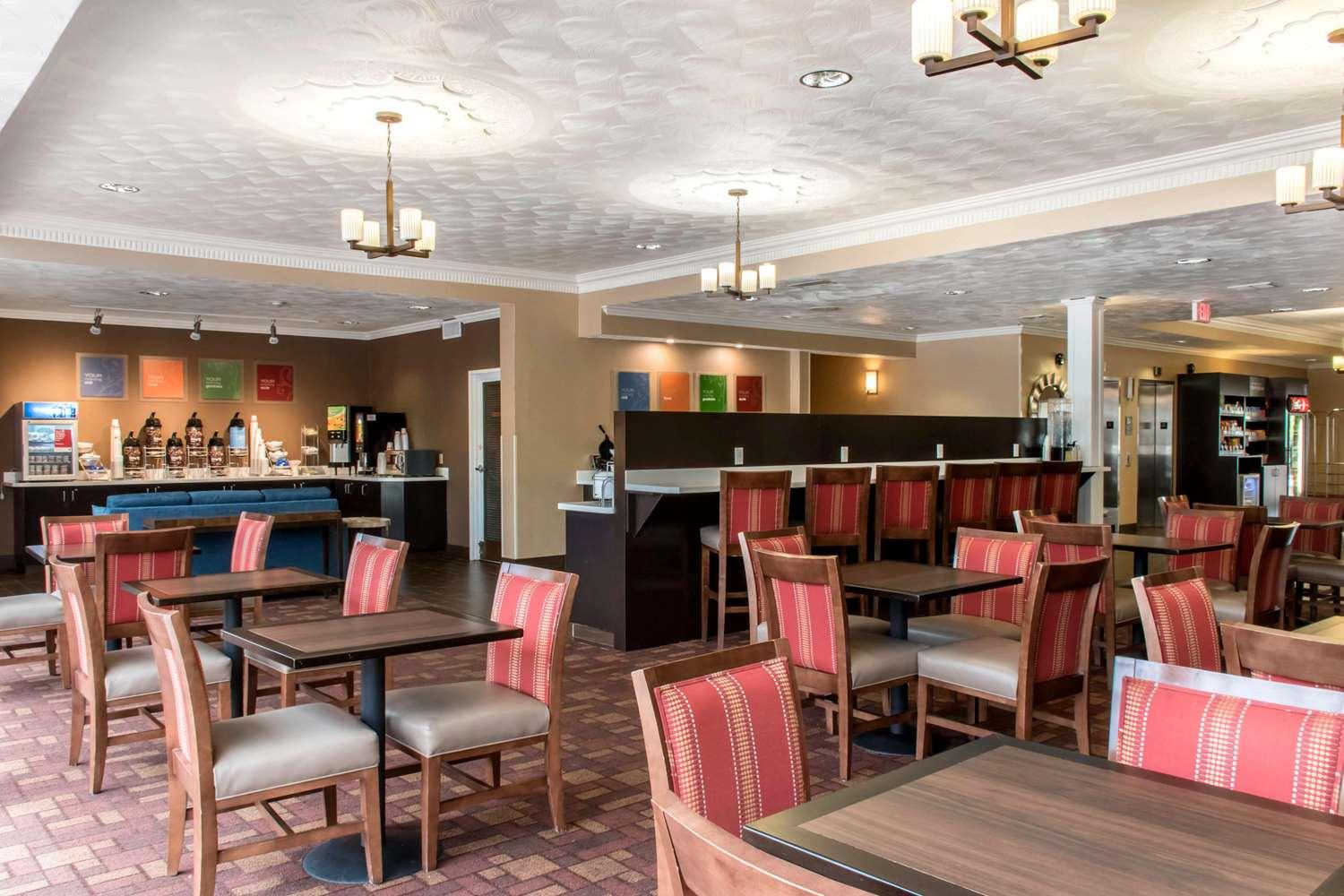 restaurant cafeteria