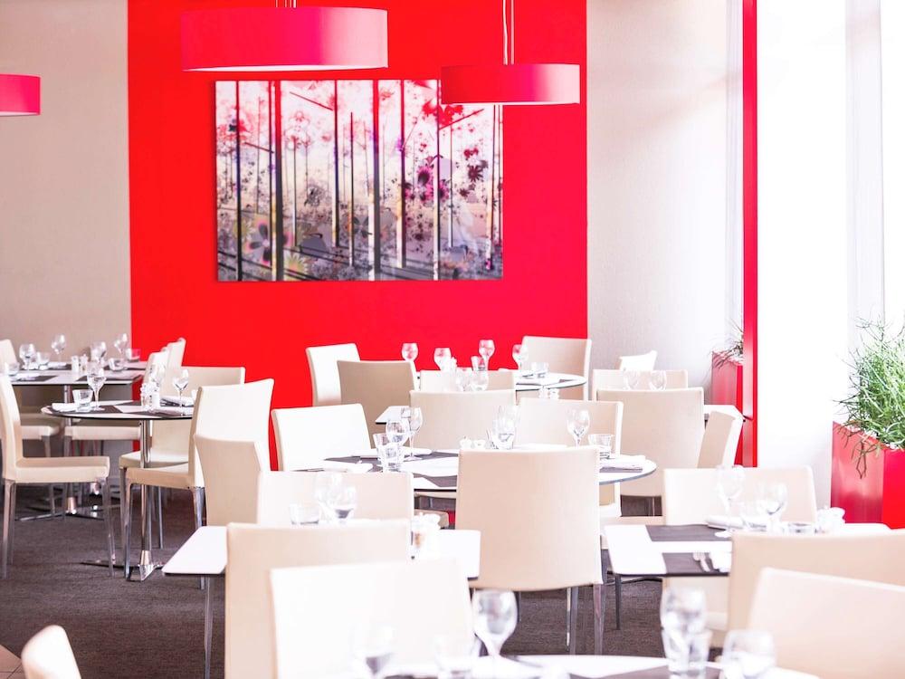 restaurant-cafeteria