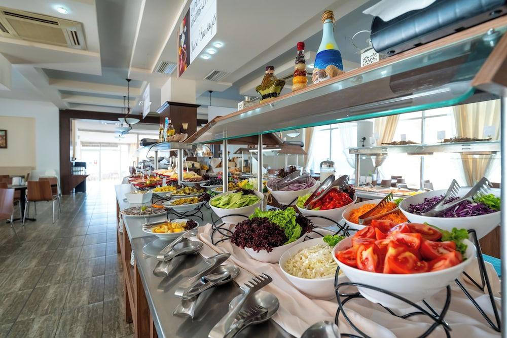 restaurant cafeteria