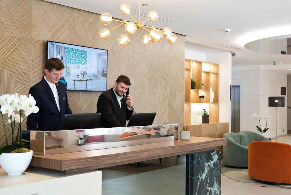 lobby