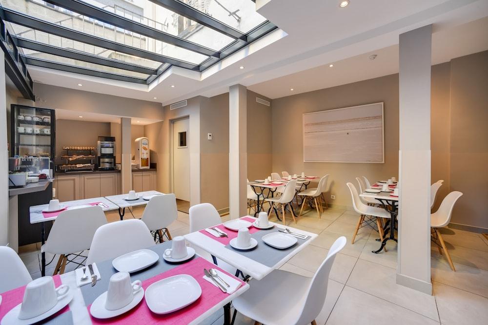restaurant-cafeteria