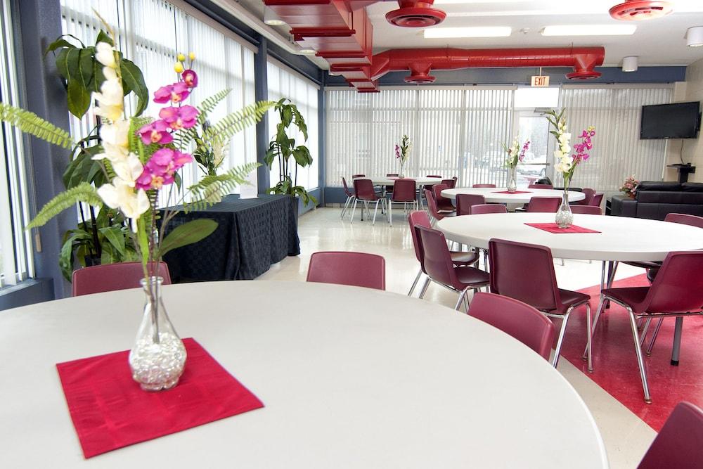 restaurant-cafeteria
