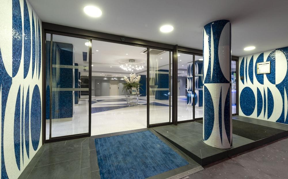swimming pool spa
