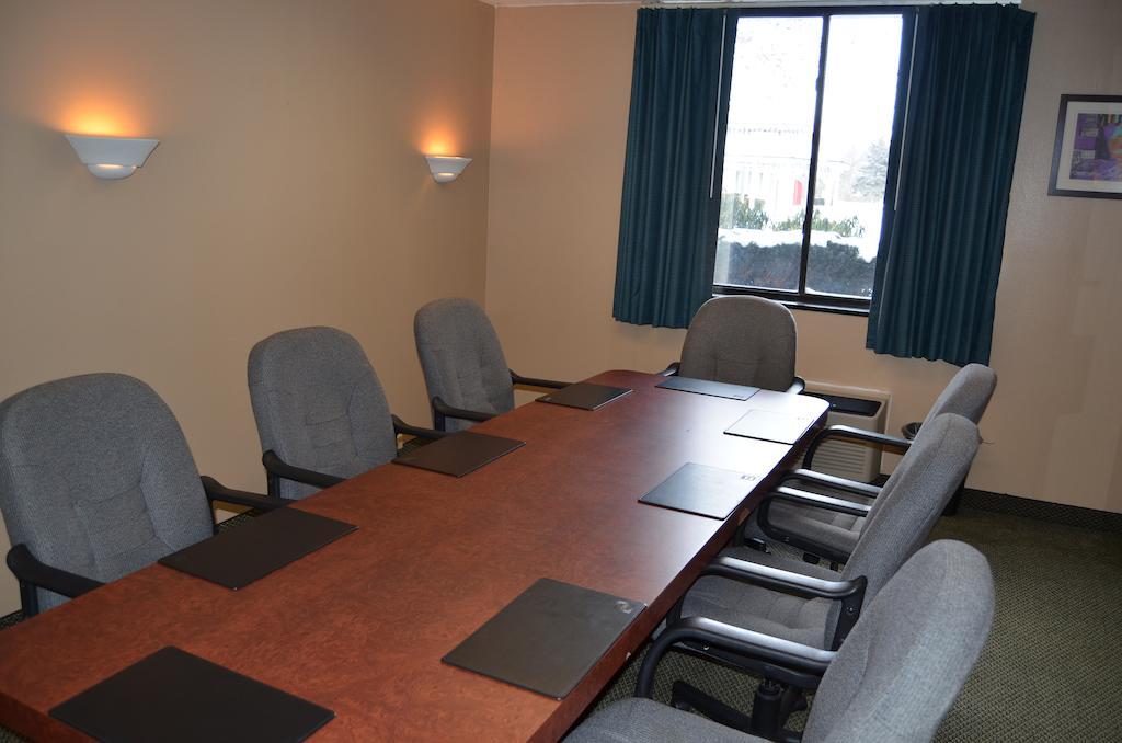 Ramada by Wyndham Painted Post Corning